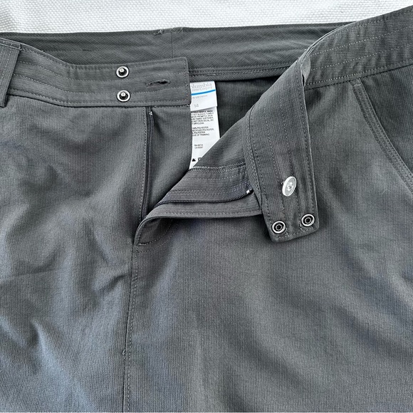 COLUMBIA Women's Omni Shade Gray Skorts Size 14 - Picture 8 of 14